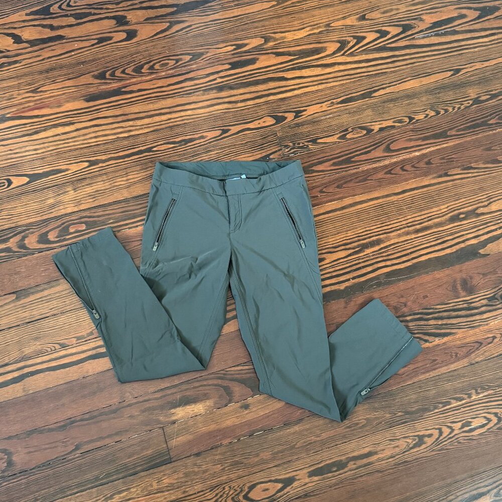 Athleta Women's Olive Green Wander Pants - Size 12